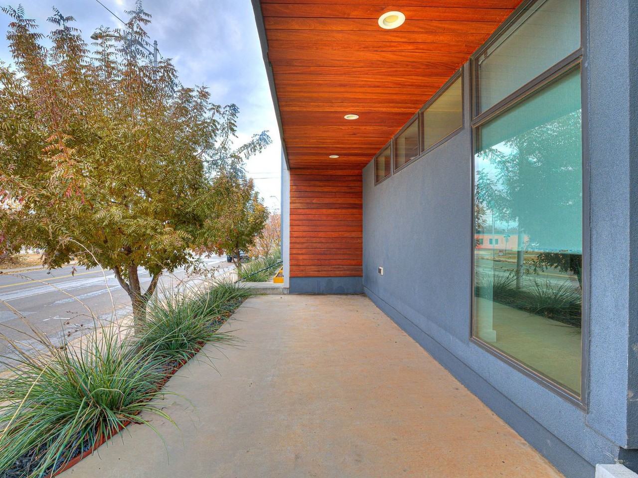 825 Nw 6th St - Photo 5 of 44