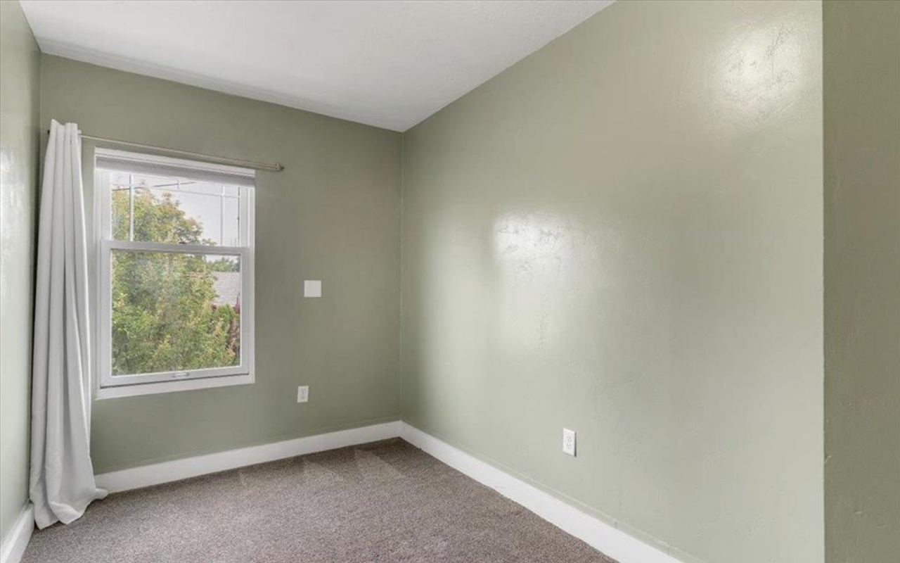 3505 Lancaster Dr Ne - Photo 7 of 12