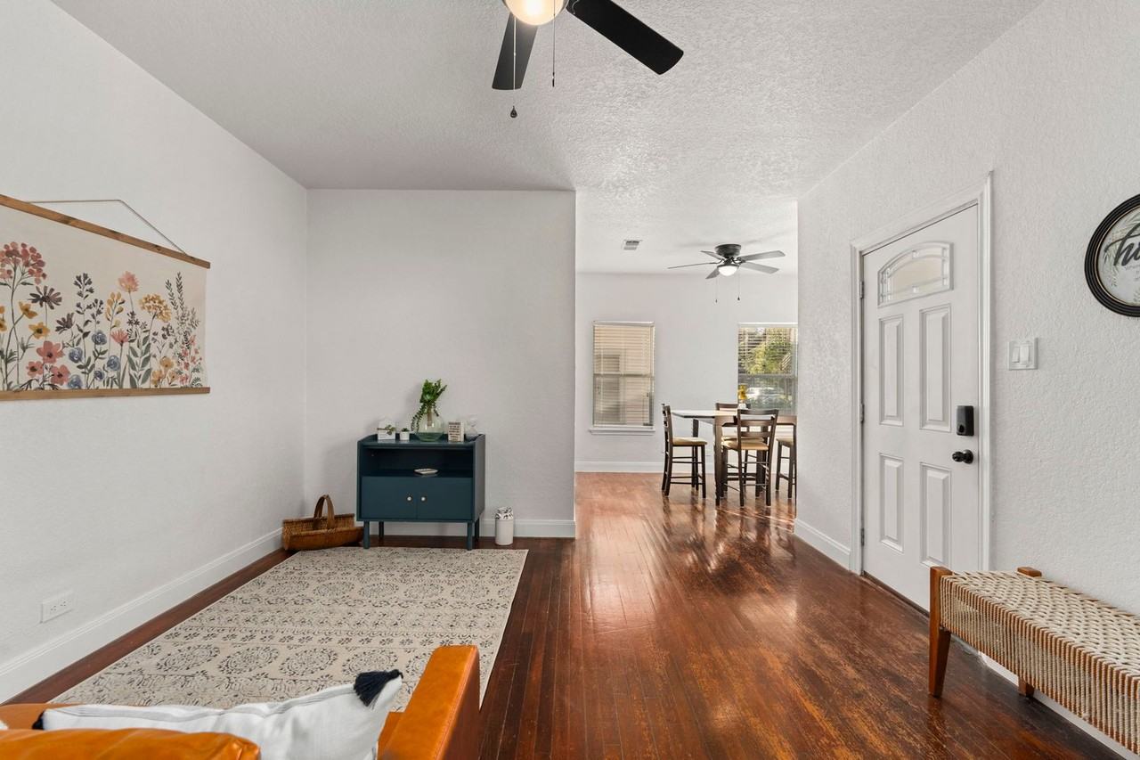 200 Frost St - Photo 2 of 29