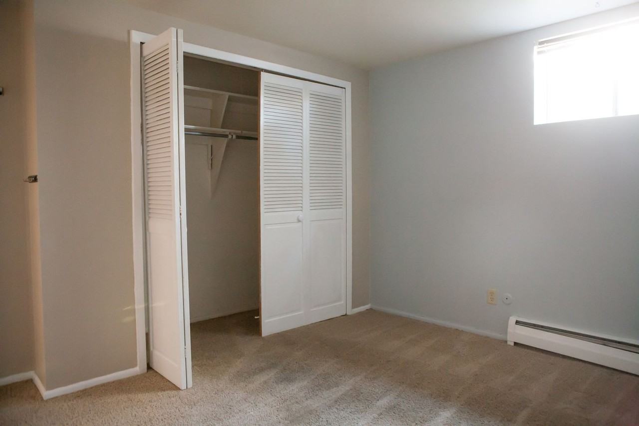 1685 S Kenton Way - Photo 4 of 12