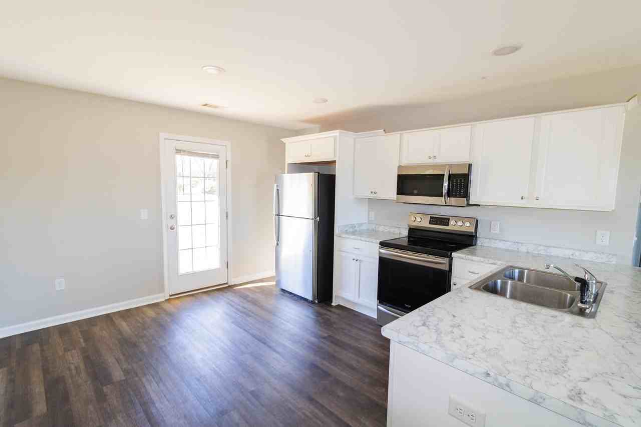 218 Evans Ter #1 - Photo 4 of 13