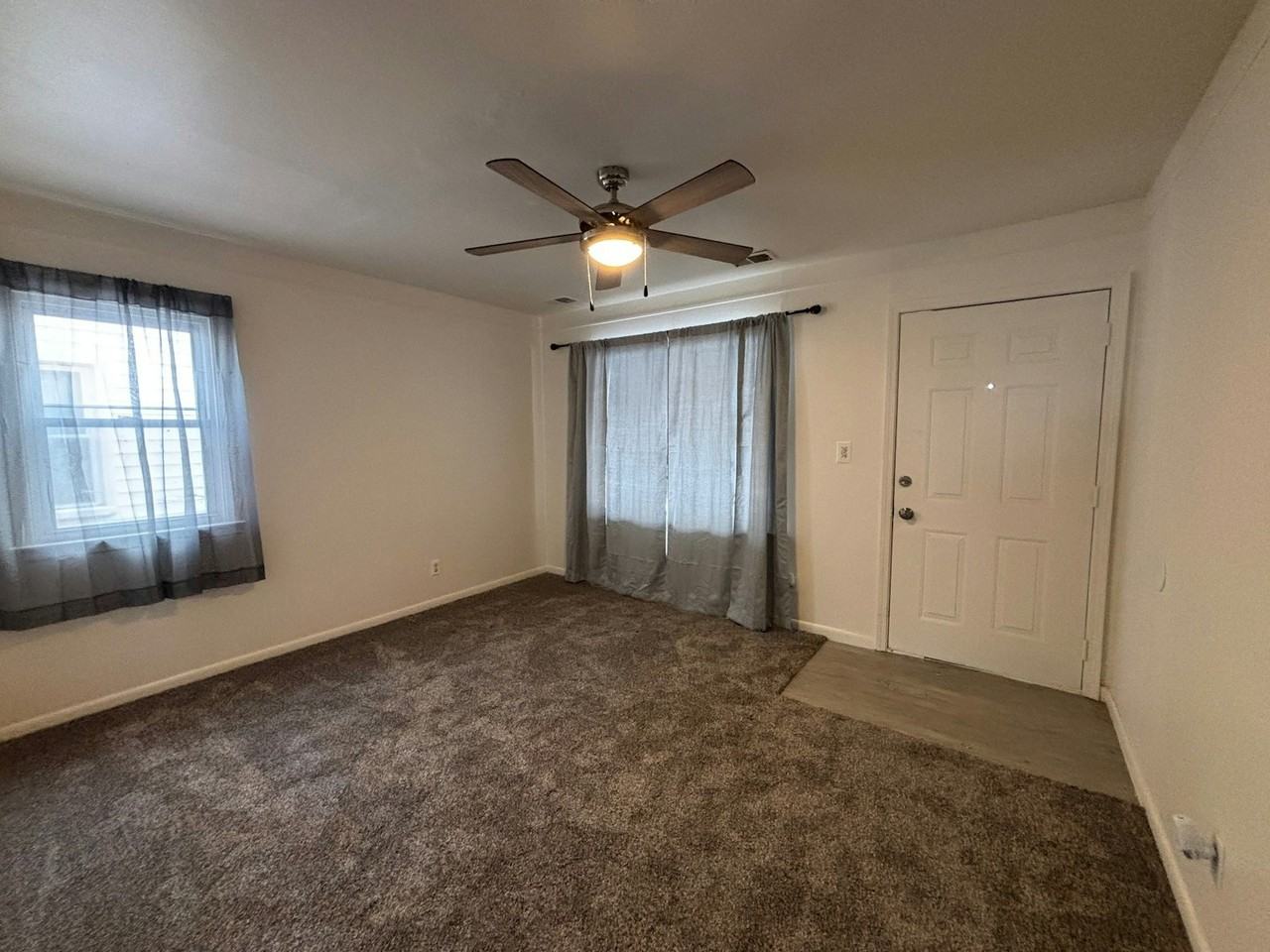 11291 Lozier Avenue - Photo 2 of 8