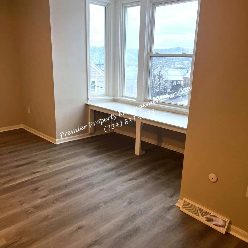 401 Jackson Street, Unit 1 - Photo 3 of 15