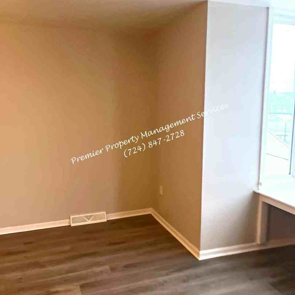 401 Jackson Street, Unit 1 - Photo 4 of 15