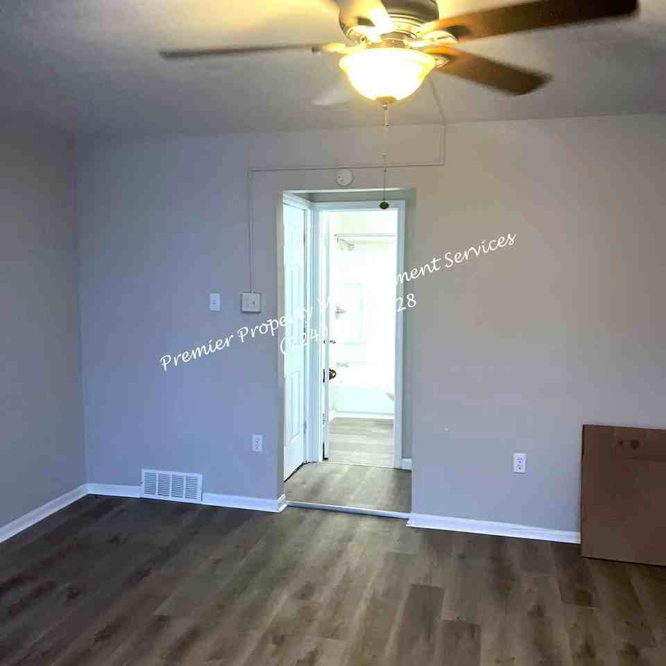 401 Jackson Street, Unit 1 - Photo 7 of 15