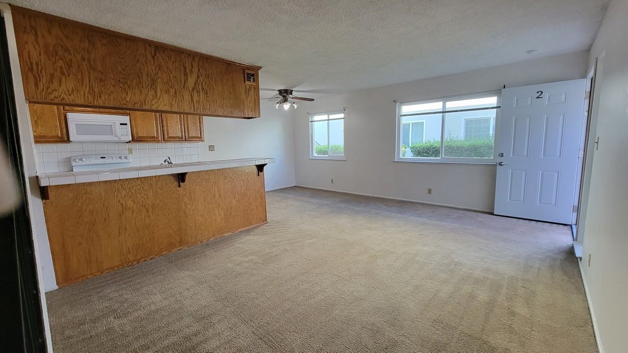 5511 Eagles Lane, Unit 2 - Photo 4 of 17