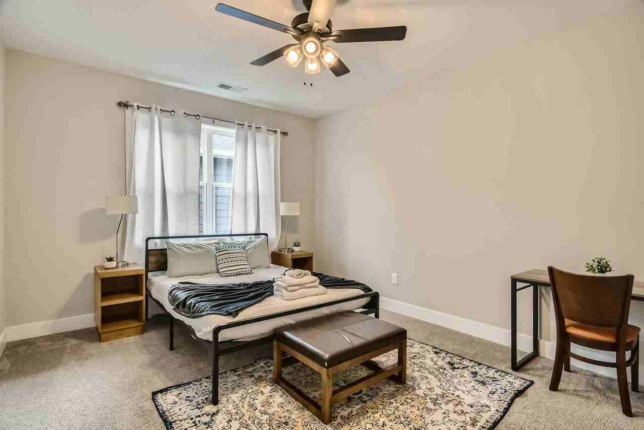 125 Lewis Street, Unit Private Bedroom 3 - Photo 3 of 20