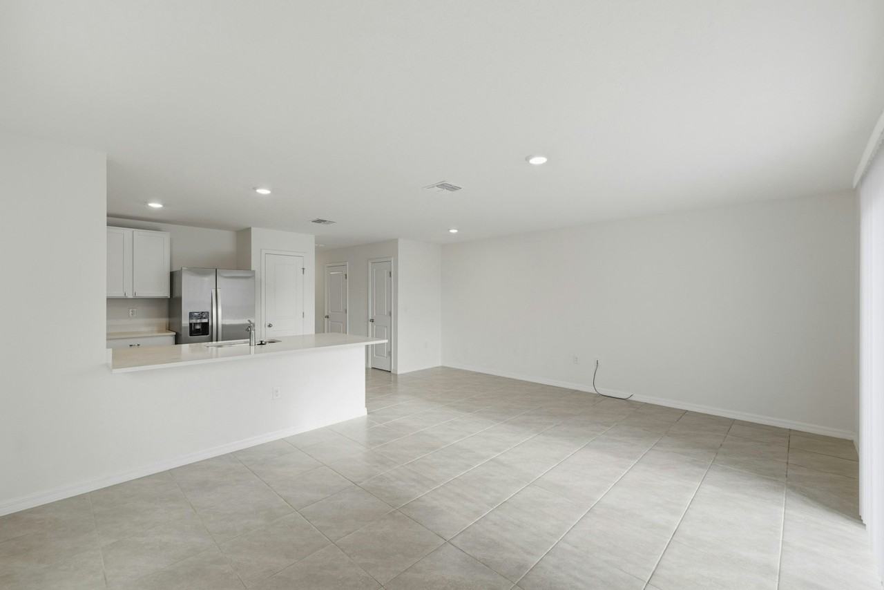 6669 Southwest 81st Loop - Photo 7 of 23