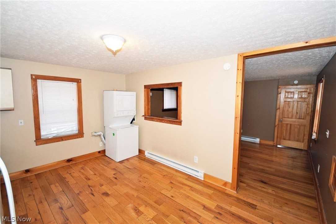 668 Sumner Street, Unit Down - Photo 6 of 11