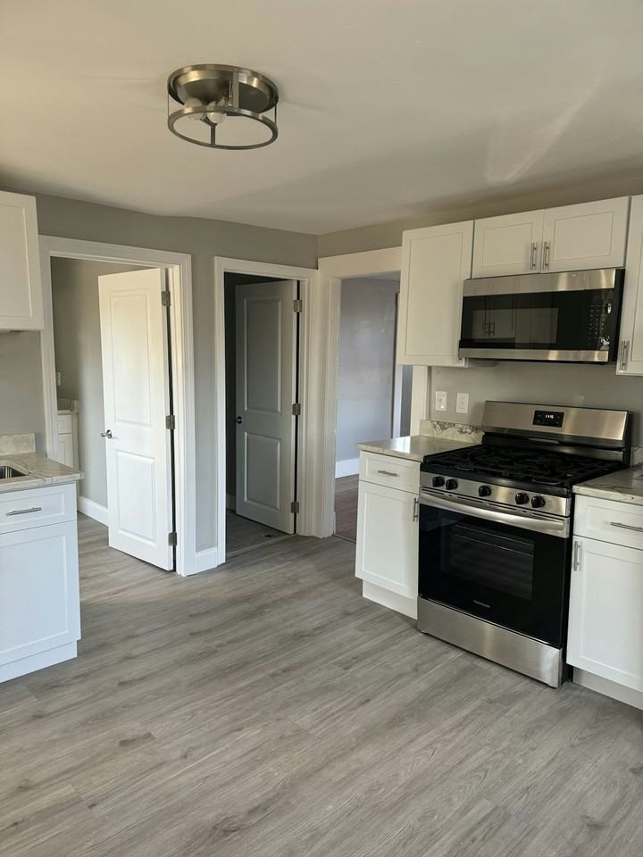 293-295 Water Street, Unit 1 - Photo 4 of 13