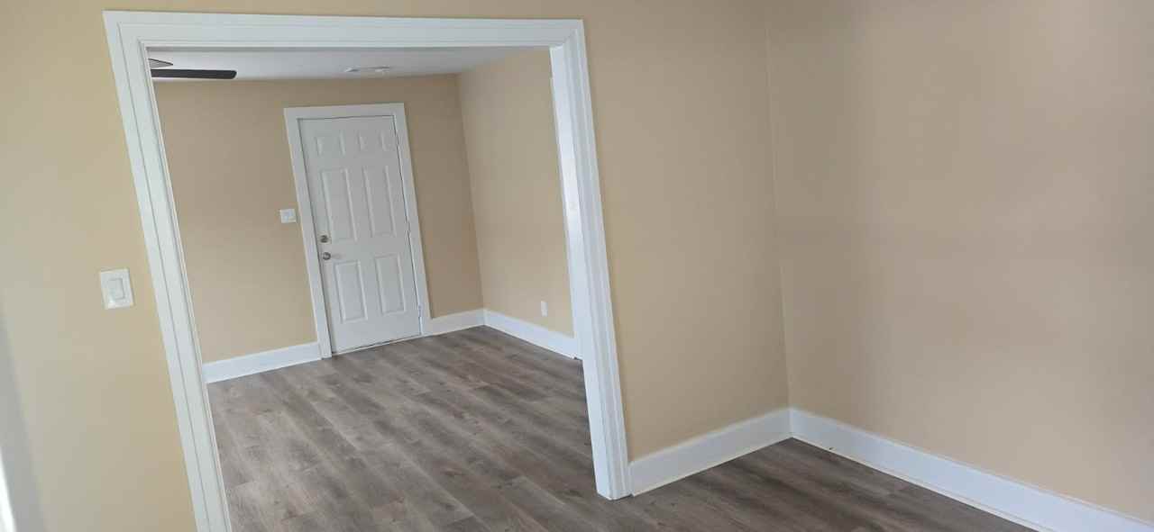 955 Putnam Street, Unit 2 - Photo 3 of 7