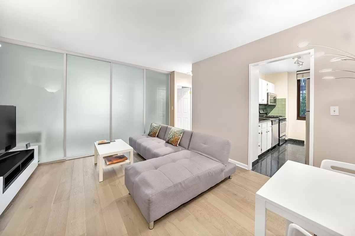 407 Park Avenue South, Unit 2A - Photo 2 of 13