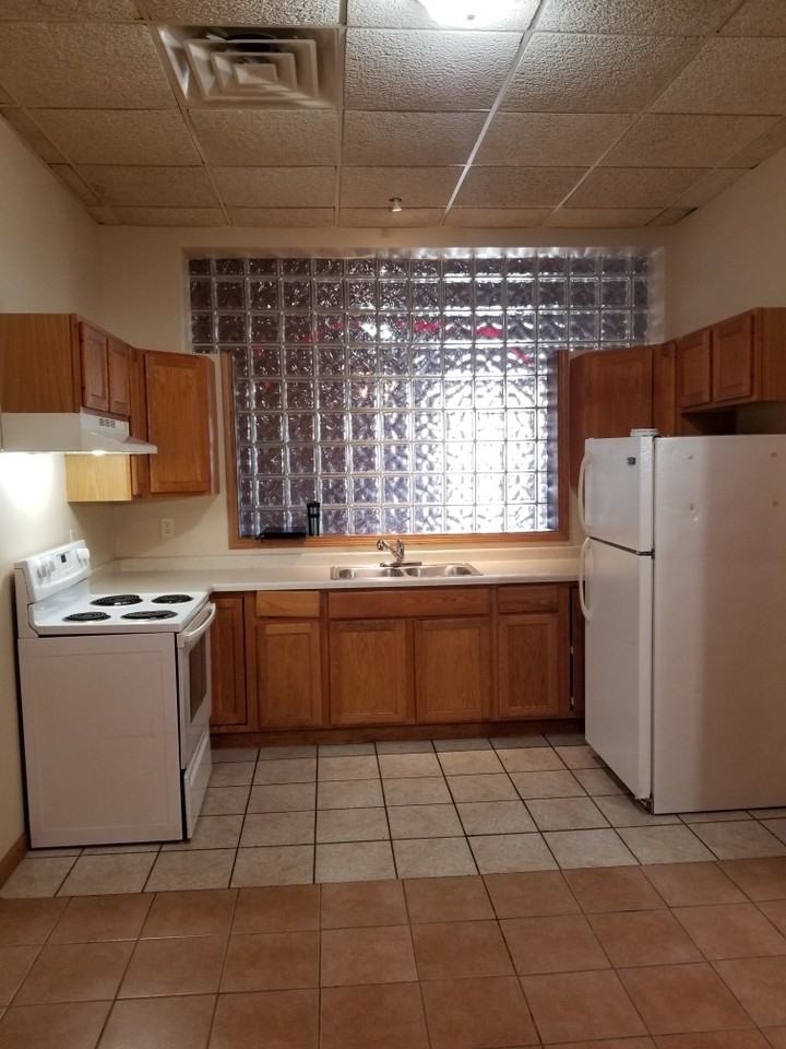 88 S Portland, Fond du lac - Photo 2 of 20