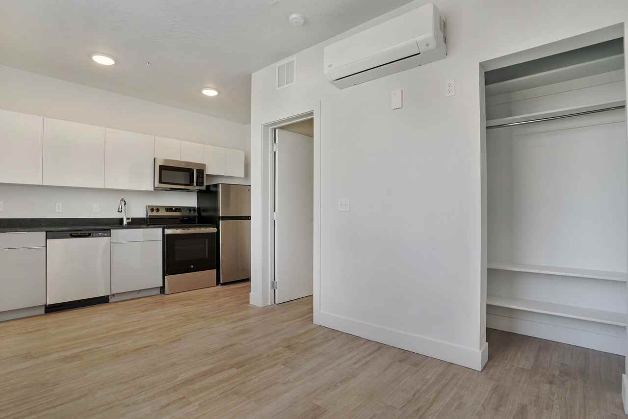 Studio Squared Apartments - Photo 4 of 7