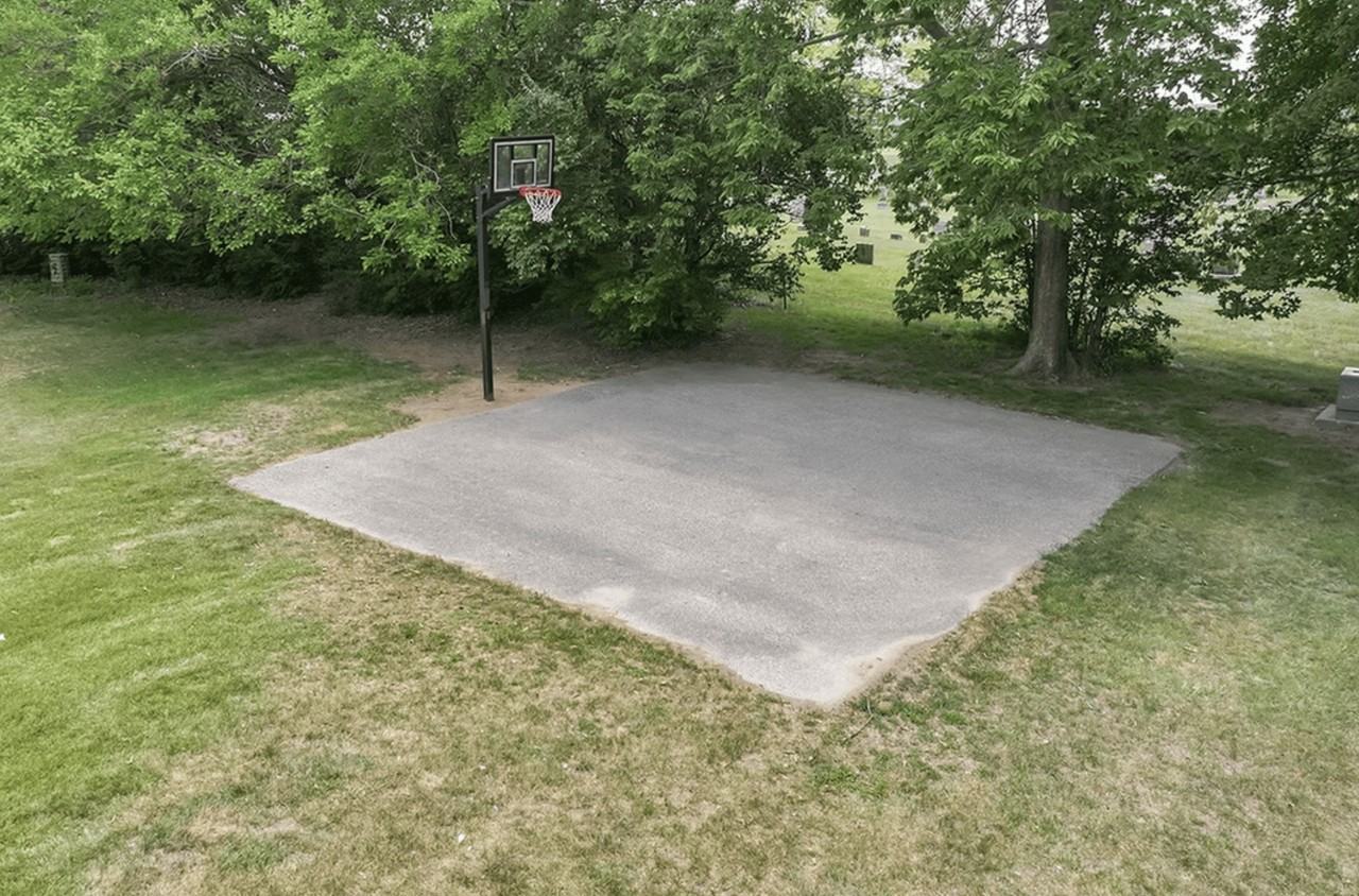 Pinewood Estates - Photo 7 of 28