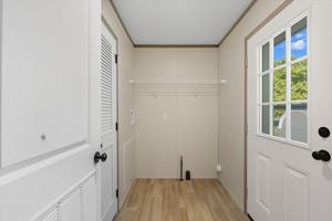 featured image of 808 N Prairieview Rd