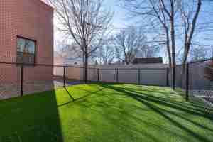 featured image of 233 S Olive St