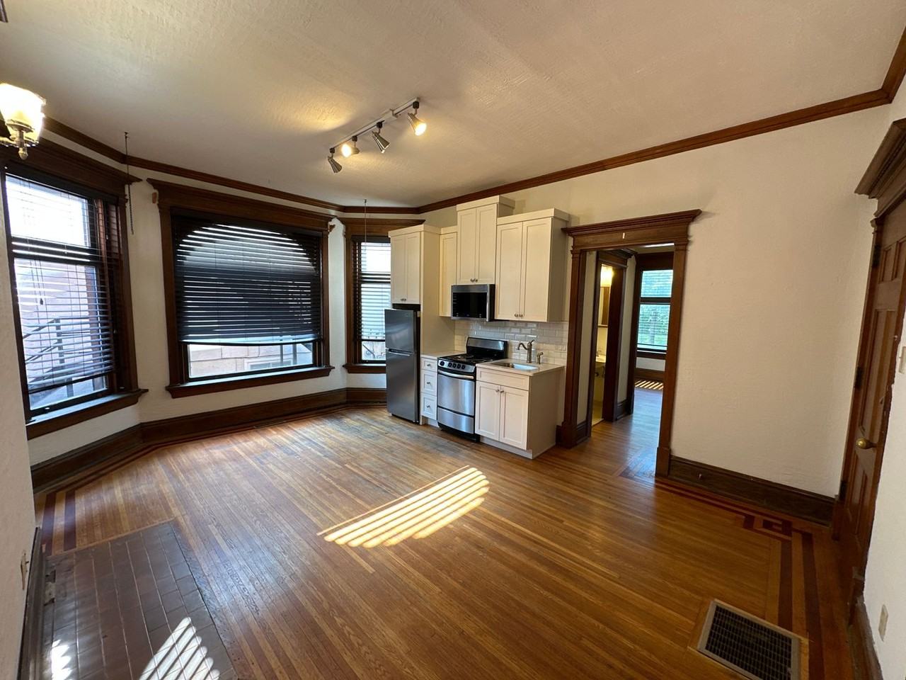 King Ave 194 CR - Photo 3 of 37