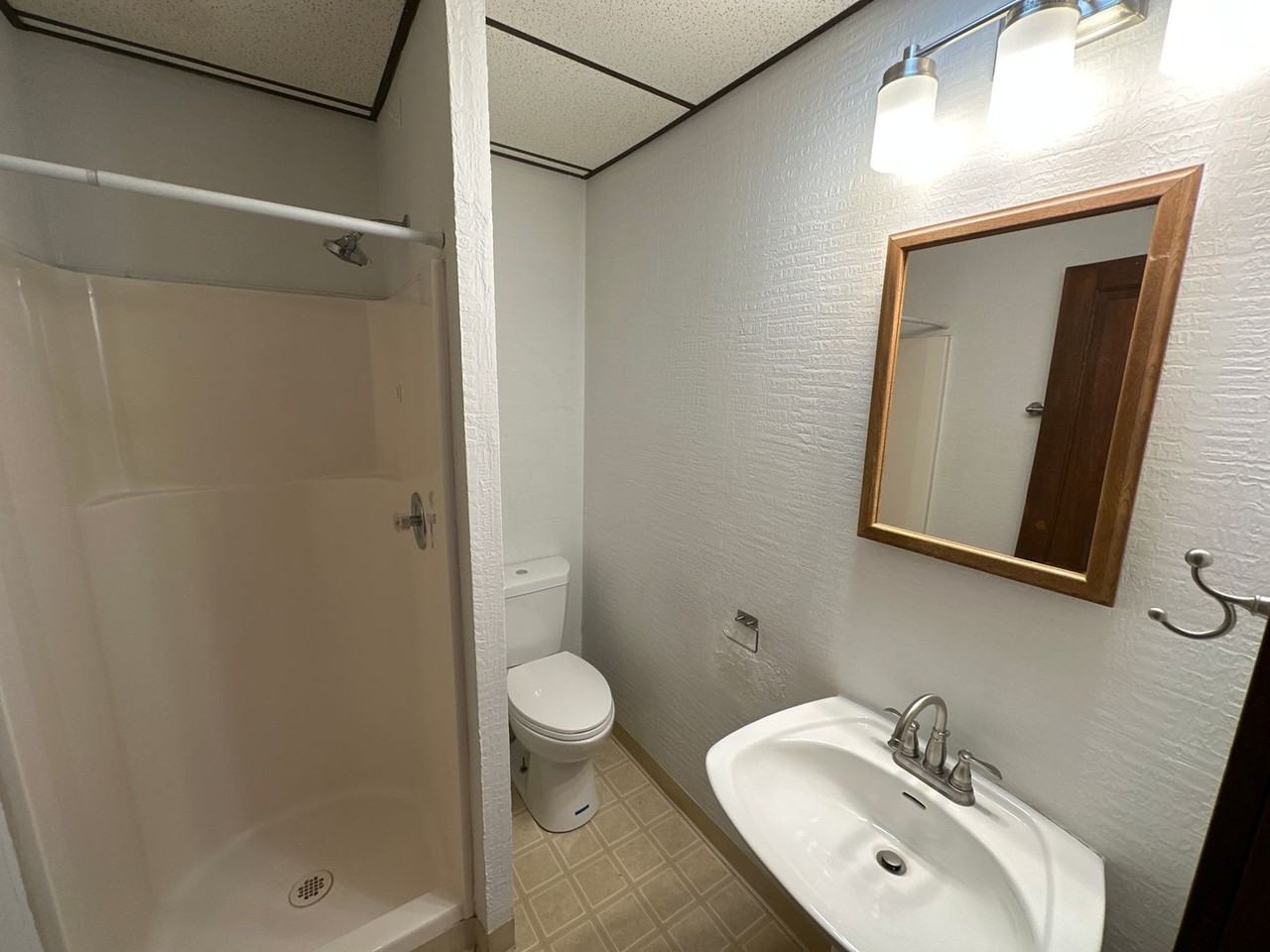 King Ave 194 CR - Photo 5 of 37