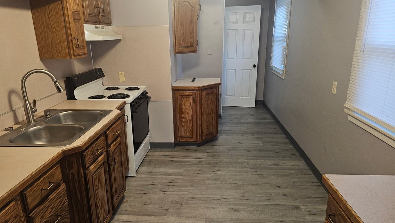 963 Perry St #1 - Photo 7 of 13