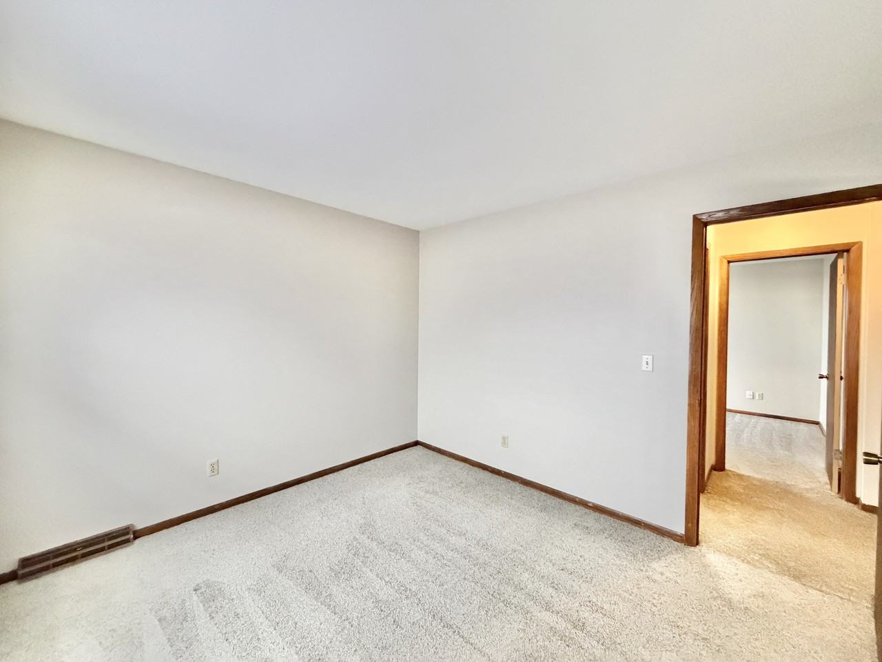 1922 North Randall Avenue - Photo 3 of 17