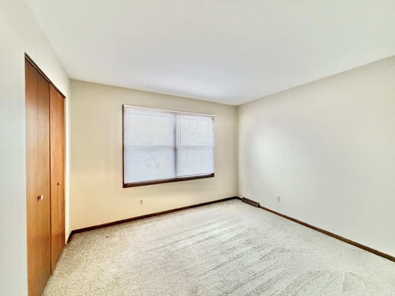 1922 North Randall Avenue - Photo 4 of 17