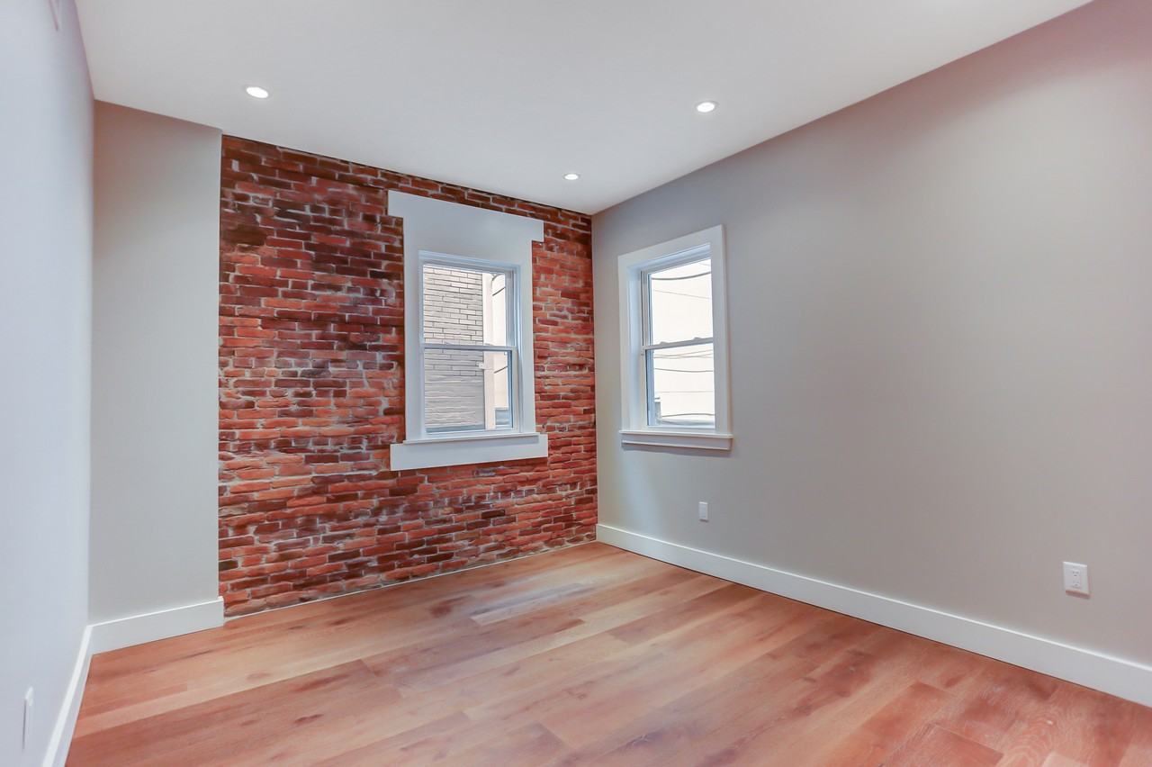 209-211 Walnut Street - Photo 7 of 25