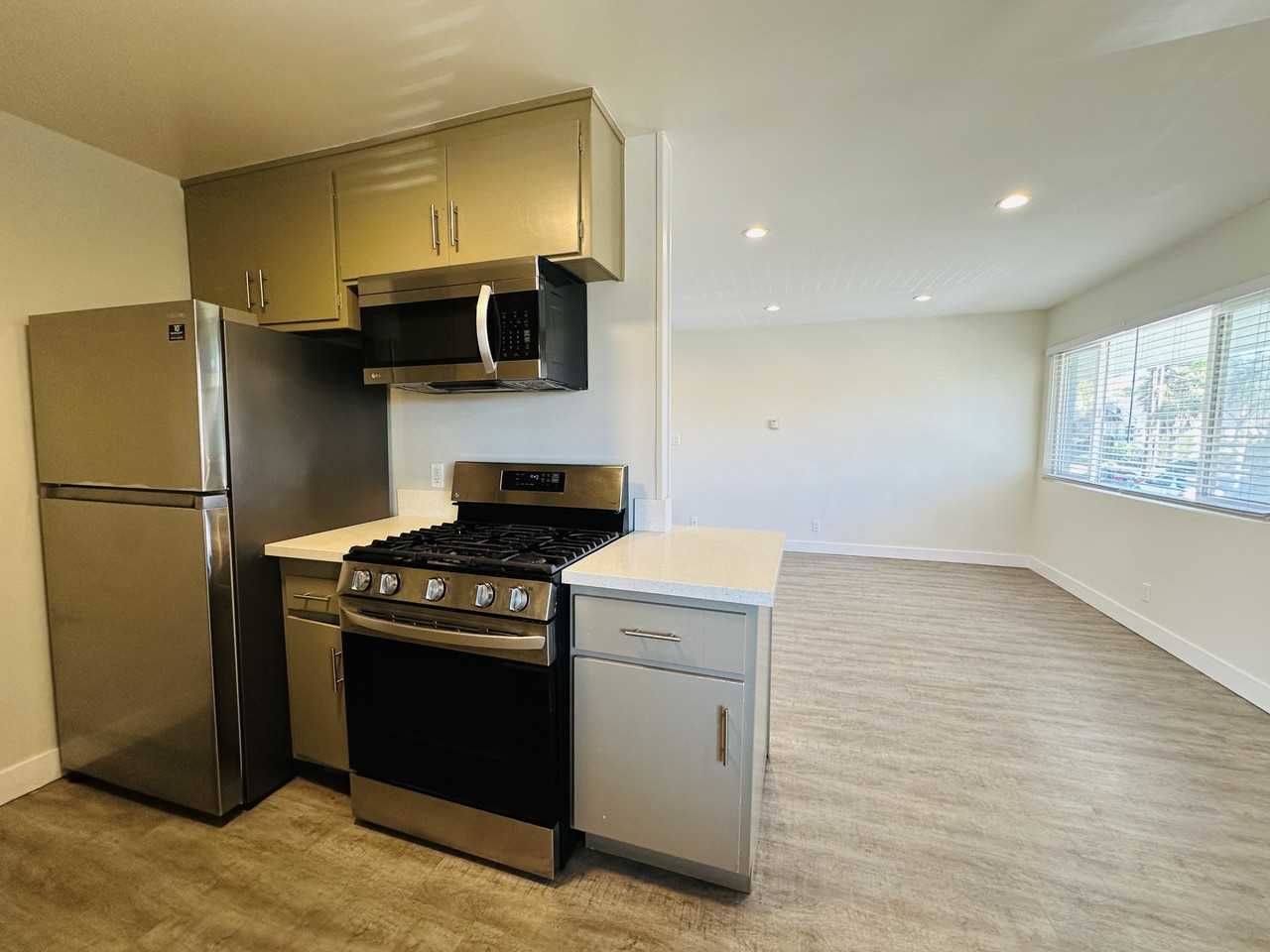 28 West Pedregosa Street - Photo 4 of 8