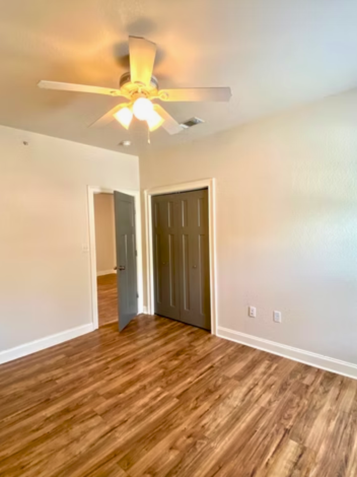 The Woodlands Apartments - Photo 3 of 24