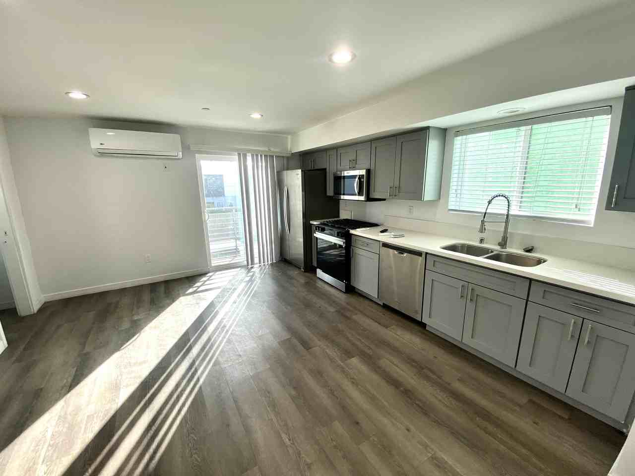 1885 West 20th Street - Photo 4 of 14