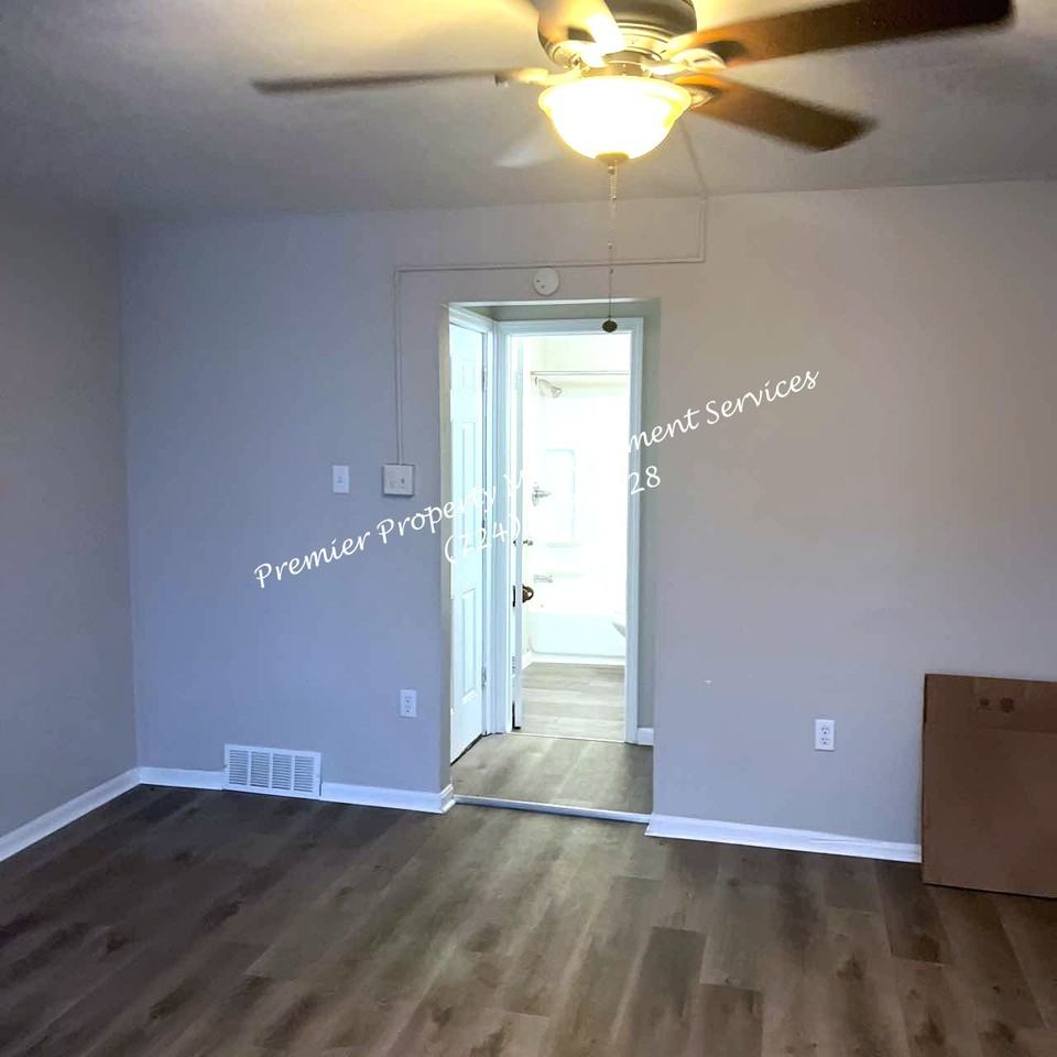 401-403 Jackson Street (Rochester) - Photo 7 of 16