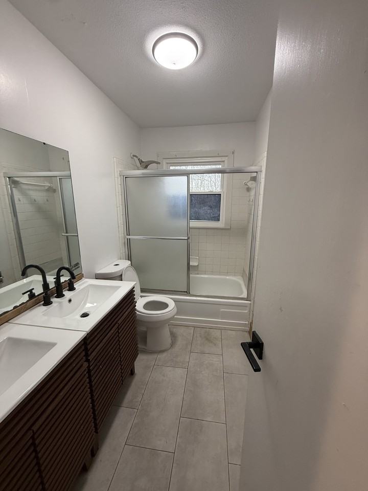 1520 Mohawk Court NW #1 - Photo 4 of 7