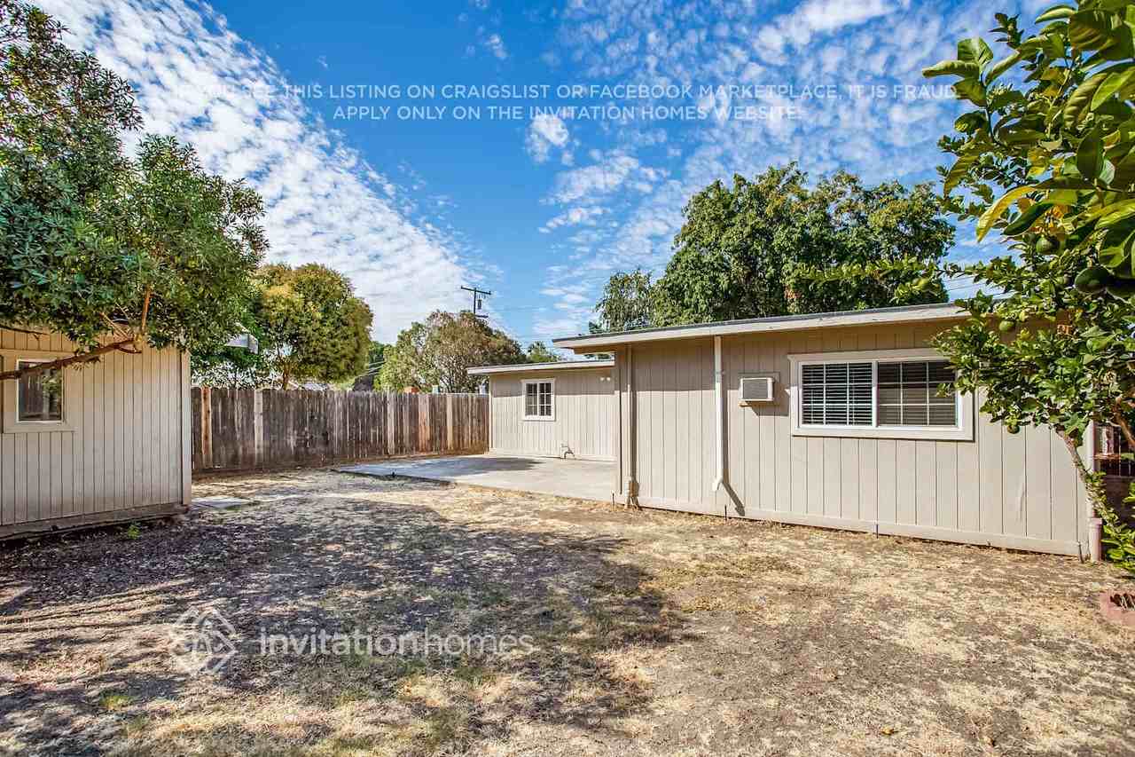 2816 Glenside Dr - Photo 4 of 5