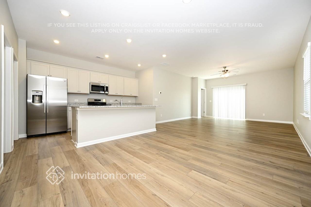 513 Almere Dr - Photo 5 of 18