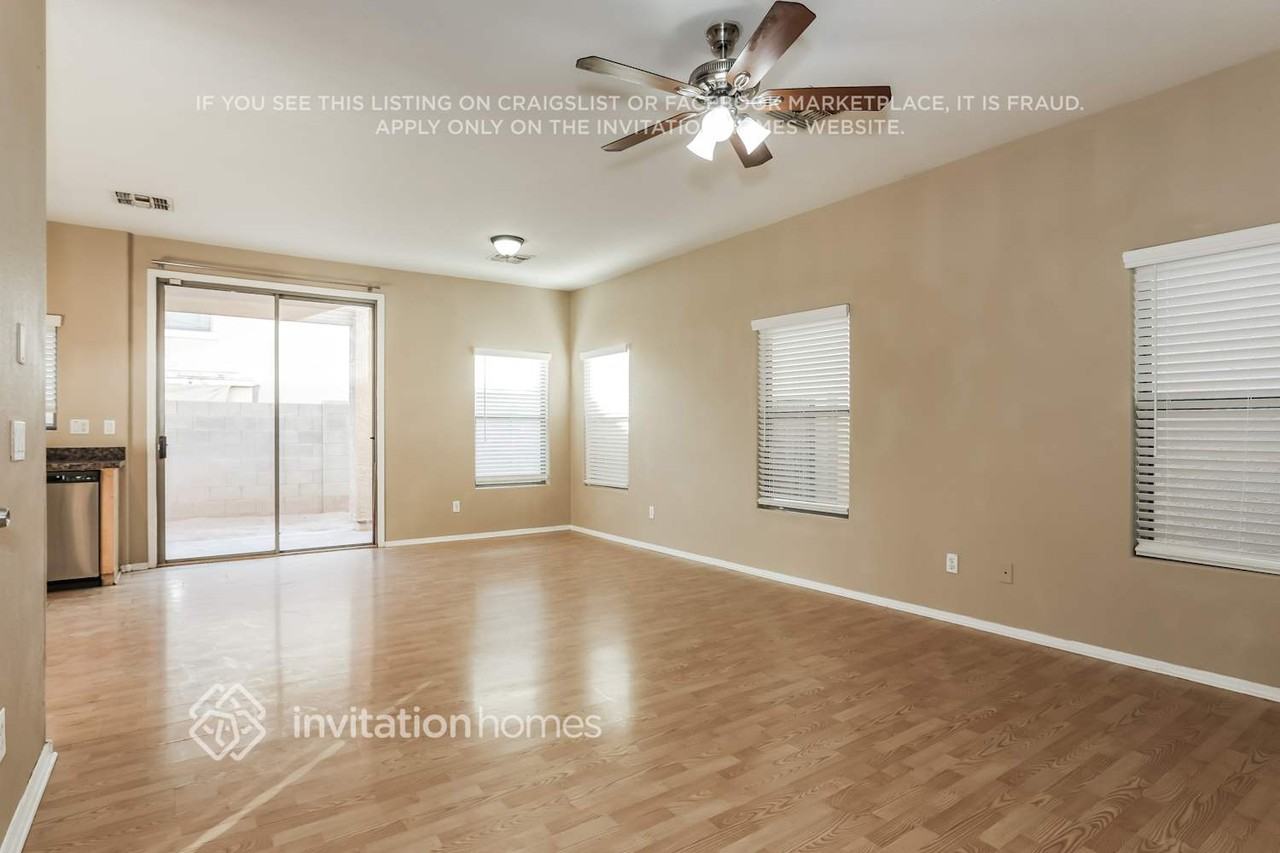 6425 W Constance Way - Photo 5 of 18