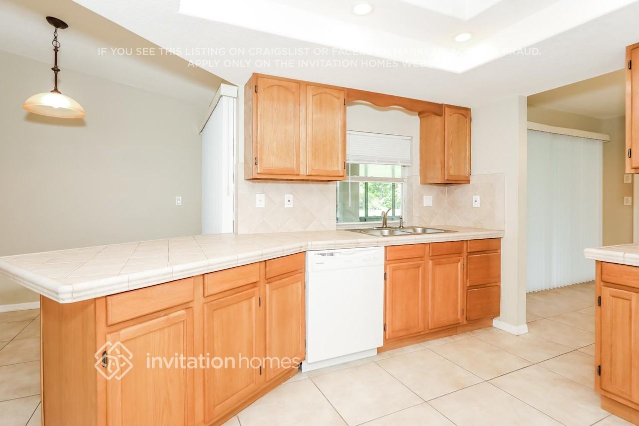 26055 Ocelot Ln - Photo 4 of 15