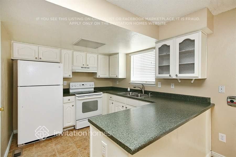 4514 S Pagosa Cir - Photo 5 of 12