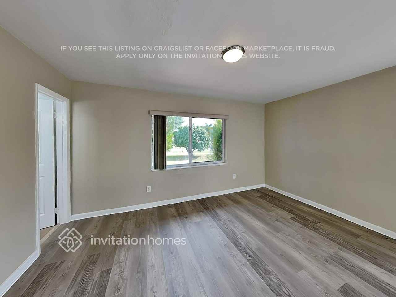 2620 Sw 121st Ave - Photo 7 of 18