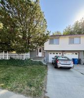 featured image of E 15th N #B