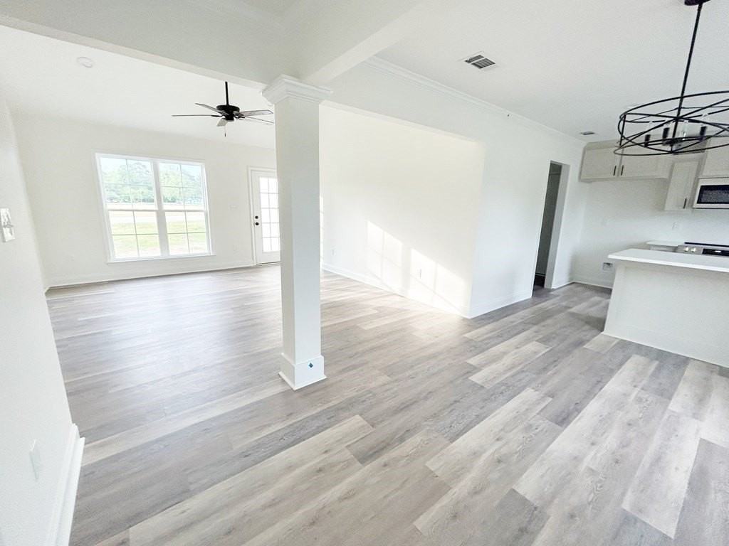 178 Leslie Hwy - Photo 2 of 15