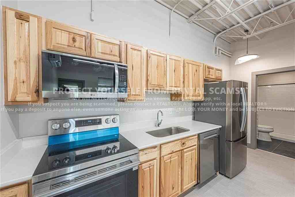 315  N Eureka Alley Unit #2 #2 - Photo 6 of 14