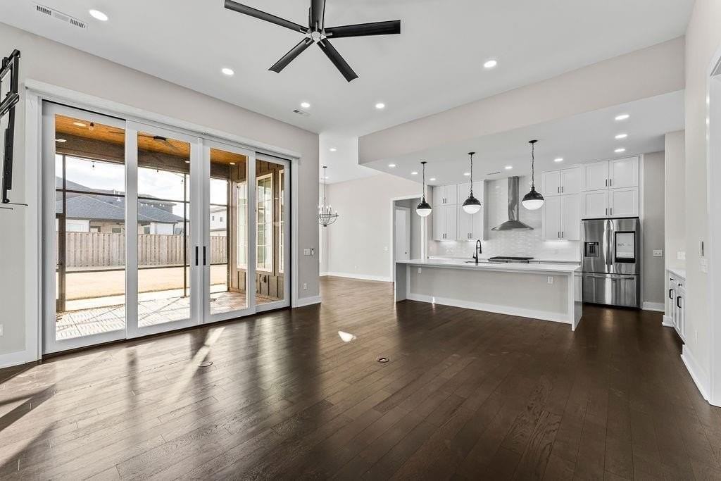 3505 Sw Radiance Ave - Photo 6 of 50