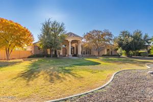 featured image of 16433 W Hilton Ave