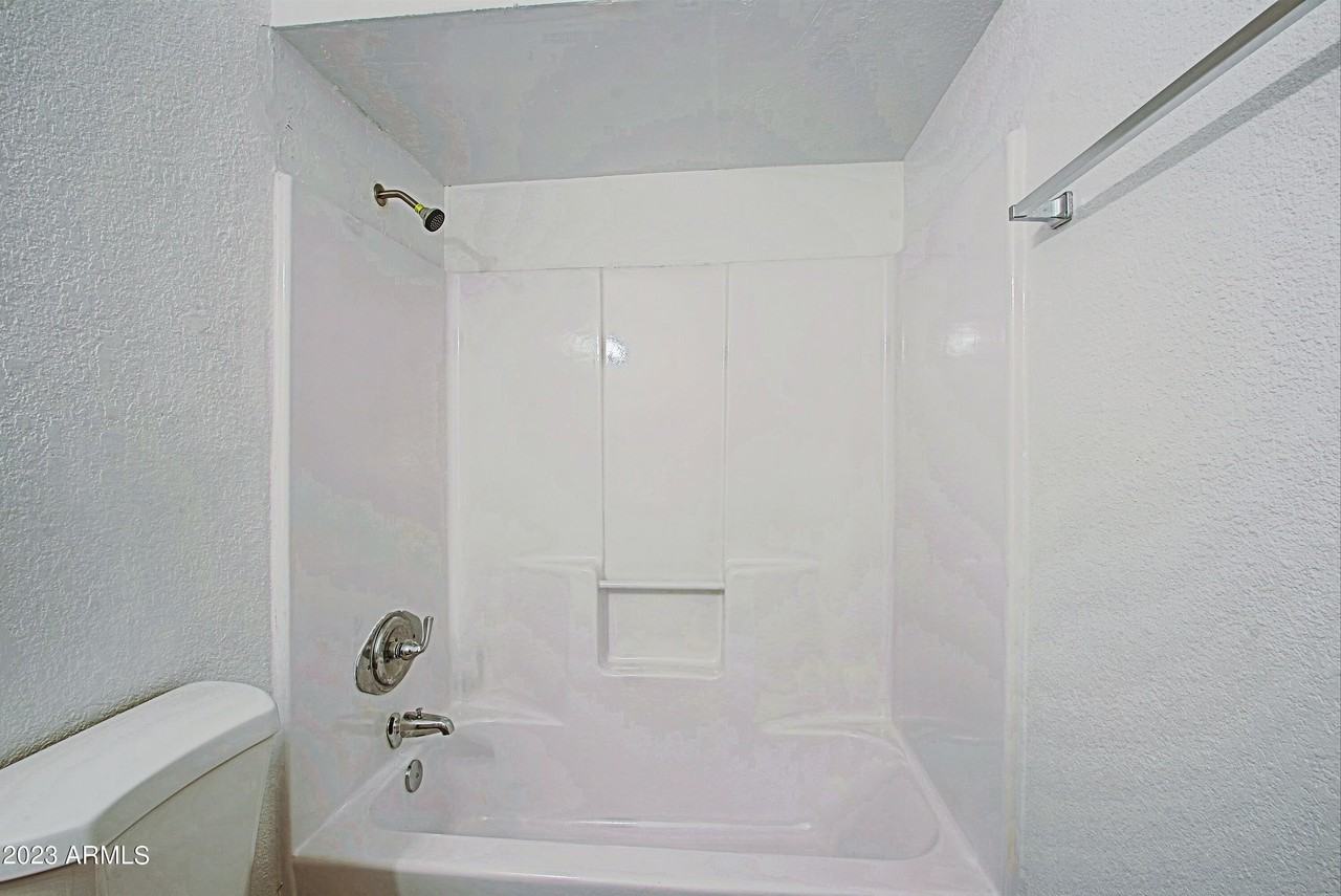 13207 N 21st Pl Unit 6 #6 - Photo 7 of 9