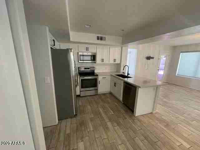 4602 E Angela Dr - Photo 4 of 10