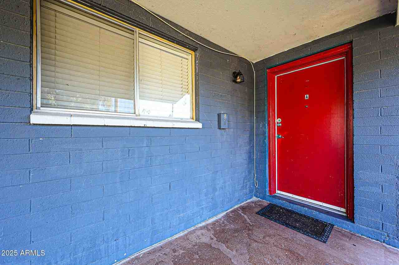 4609 N 14th St Apt A #A - Photo 2 of 22