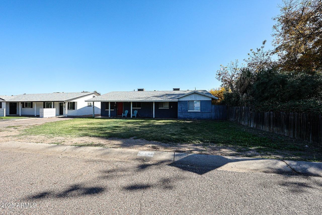 4609 N 14th St Apt A #A - Photo 3 of 22