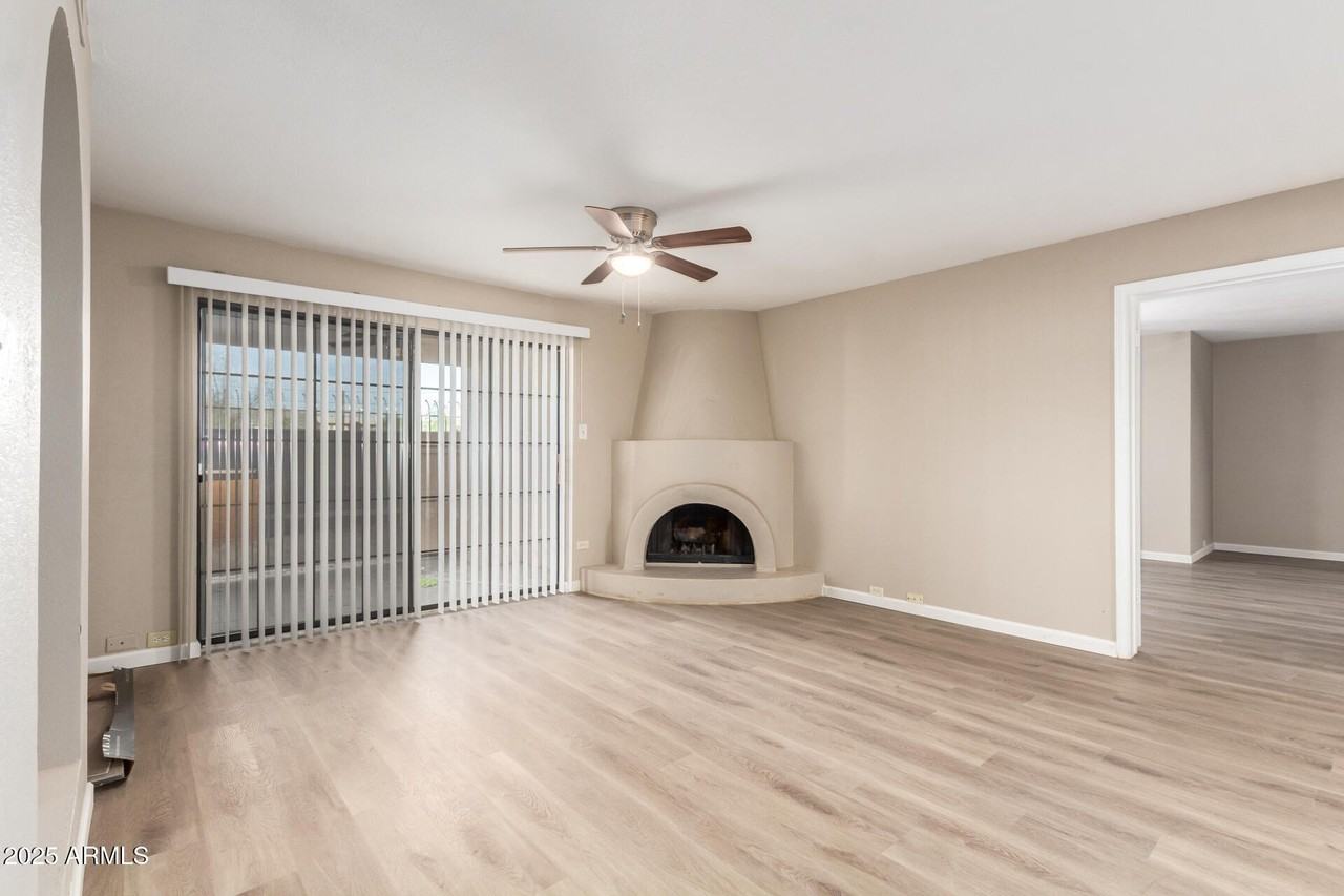 10410 N Cave Creek Rd Unit 1011 #1011 - Photo 5 of 22