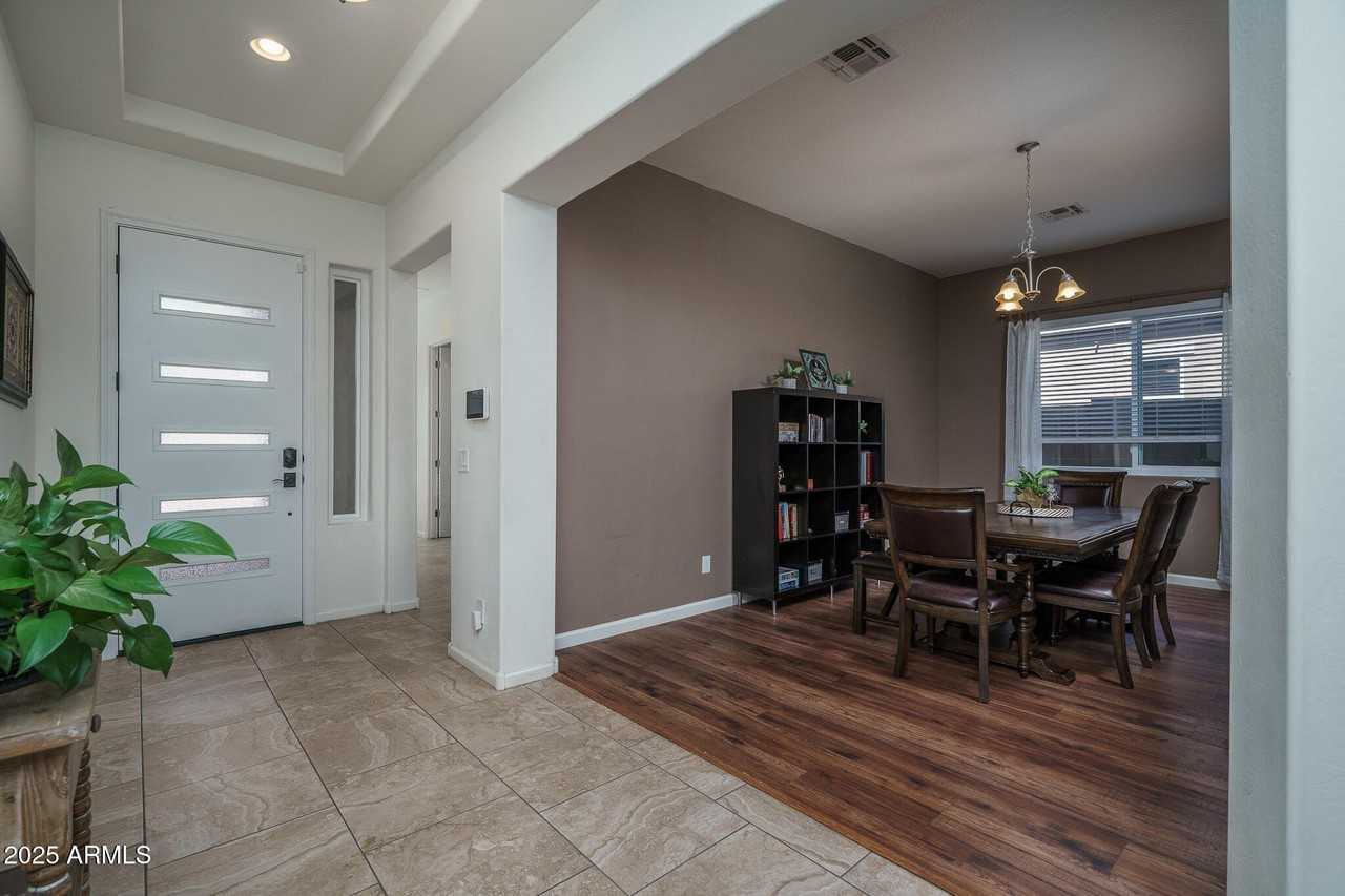 14757 W Pasadena Ave - Photo 3 of 39