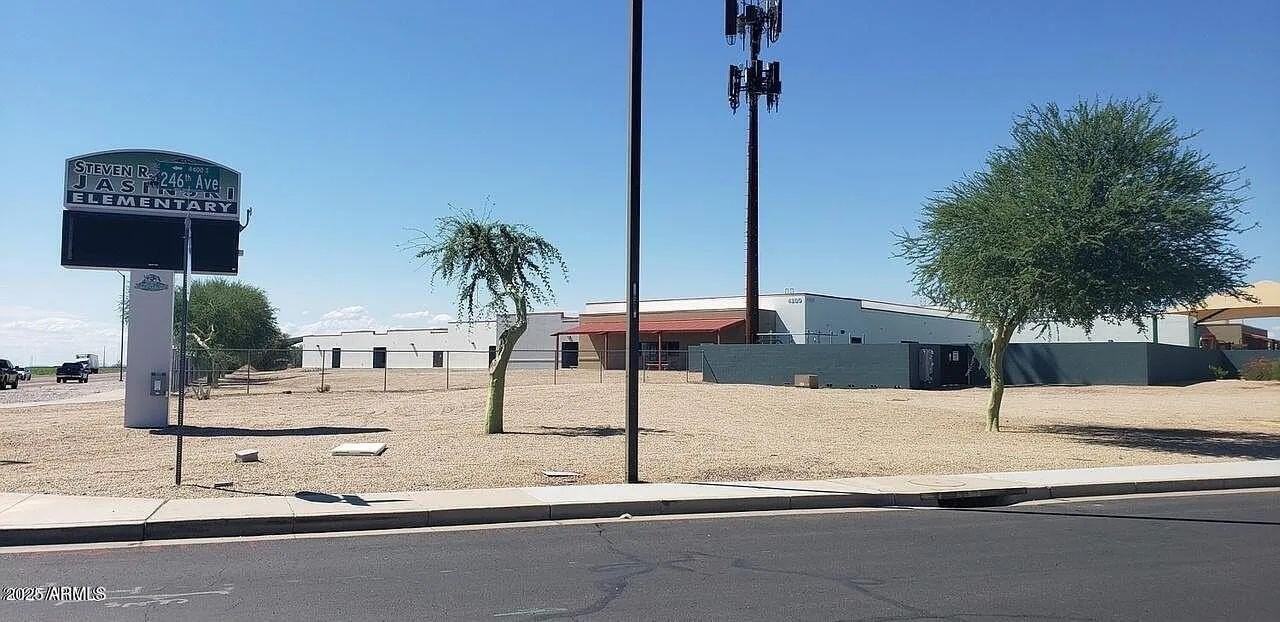 24419 W Jones Ave - Photo 7 of 8